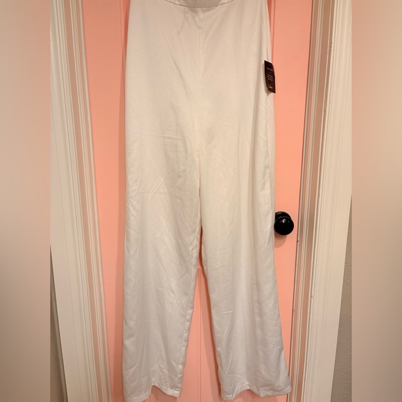 NWT Lulus Hey Gorgeous White Feather Satin Strapless Wide-Leg Jumpsuit- Size M - Picture 5 of 11